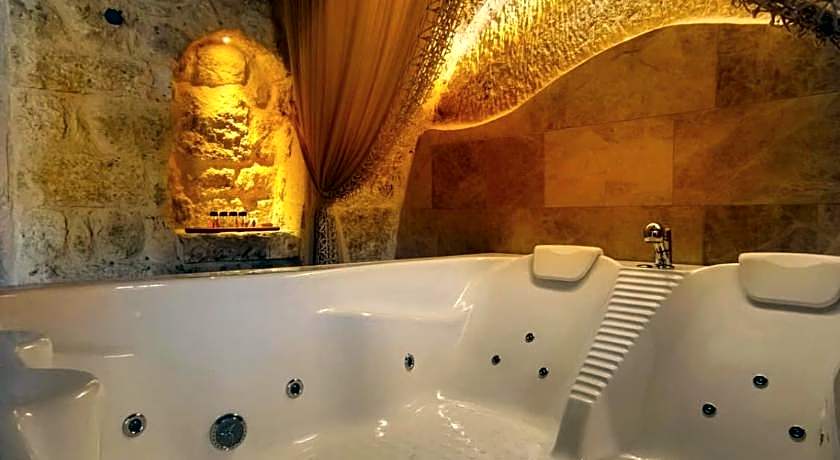 Acropolis Cave Suites