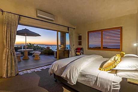 Luxury Two-Bedroom Apartment