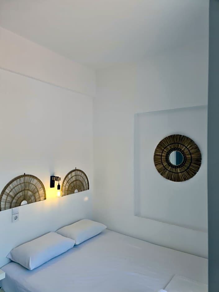 Photo 1 of 6 of 1 Double Bed or 2 Beds