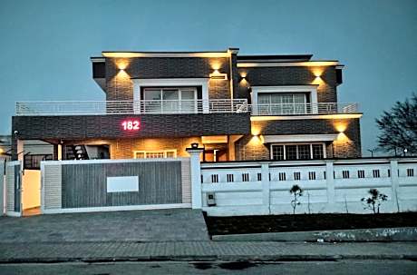 Islamabad Travelodge Guest House