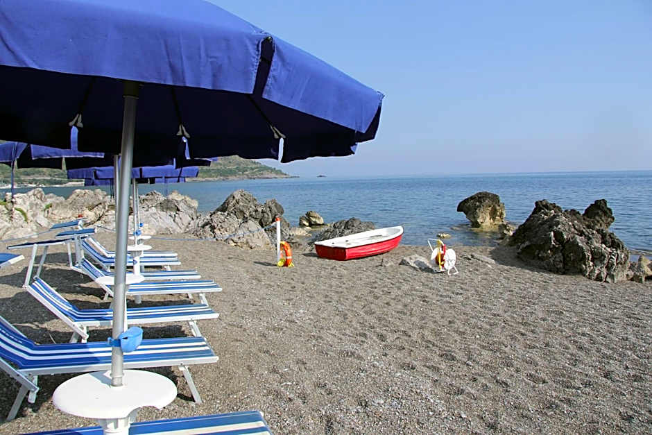 Beach Hotel Terracotta