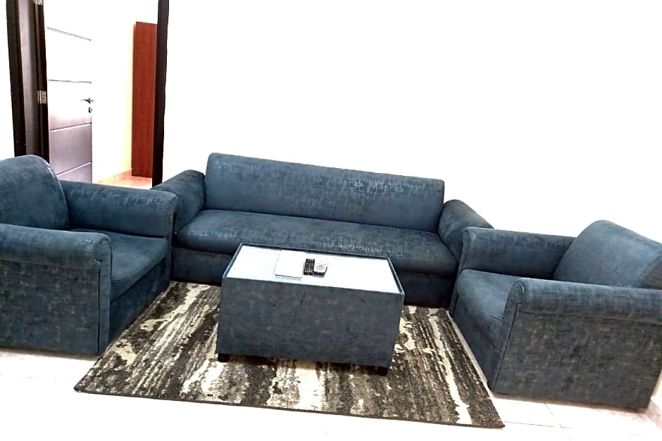 OYO 147 Babylon Furnished Apartment