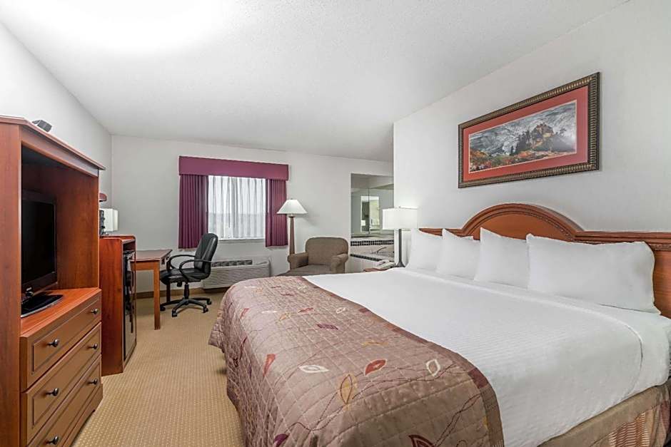 Baymont by Wyndham Marshfield