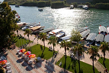 One-Bedroom Apartment (2 Adults)