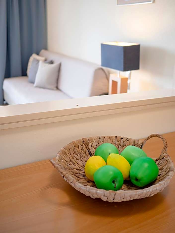 Athineon Hotel