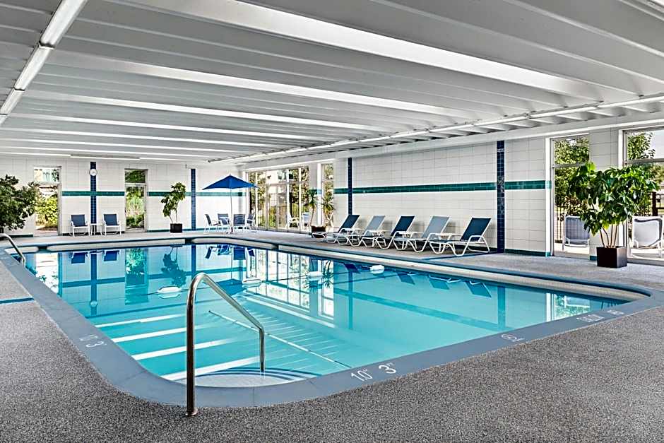 Four Points by Sheraton Hotel & Suites London