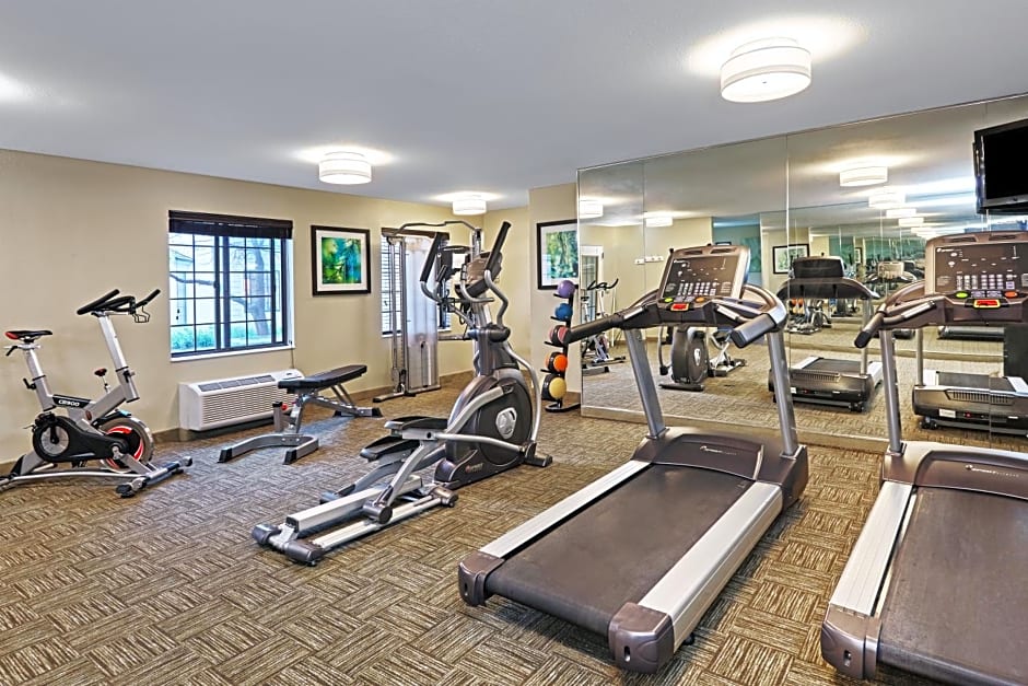 Staybridge Suites Glenview By IHG