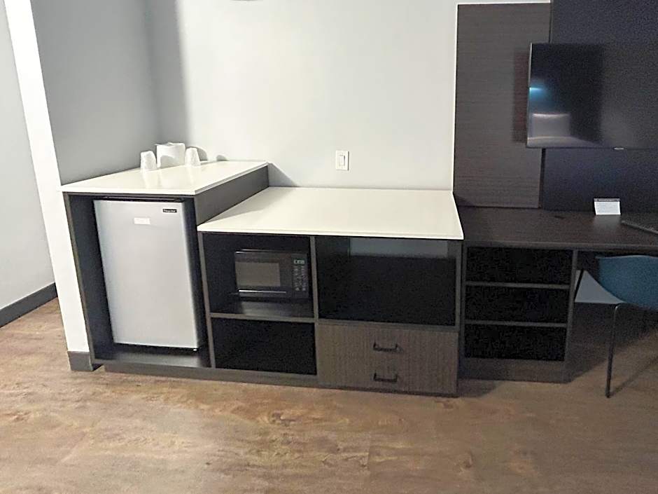 Studio 6 Suites Carson, CA