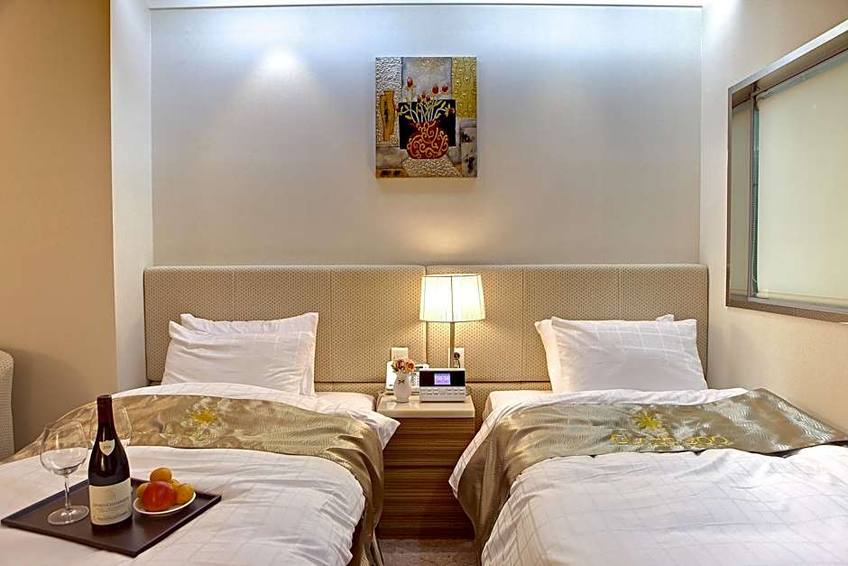 Photo 1 of 4 of Deluxe 2 Beds