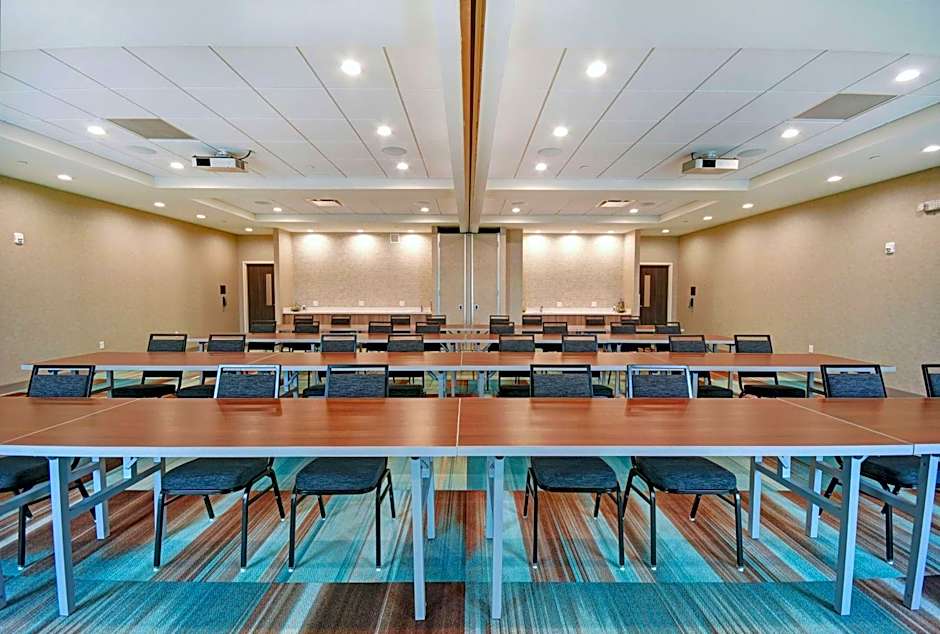 Home2 Suites by Hilton Beloit, WI
