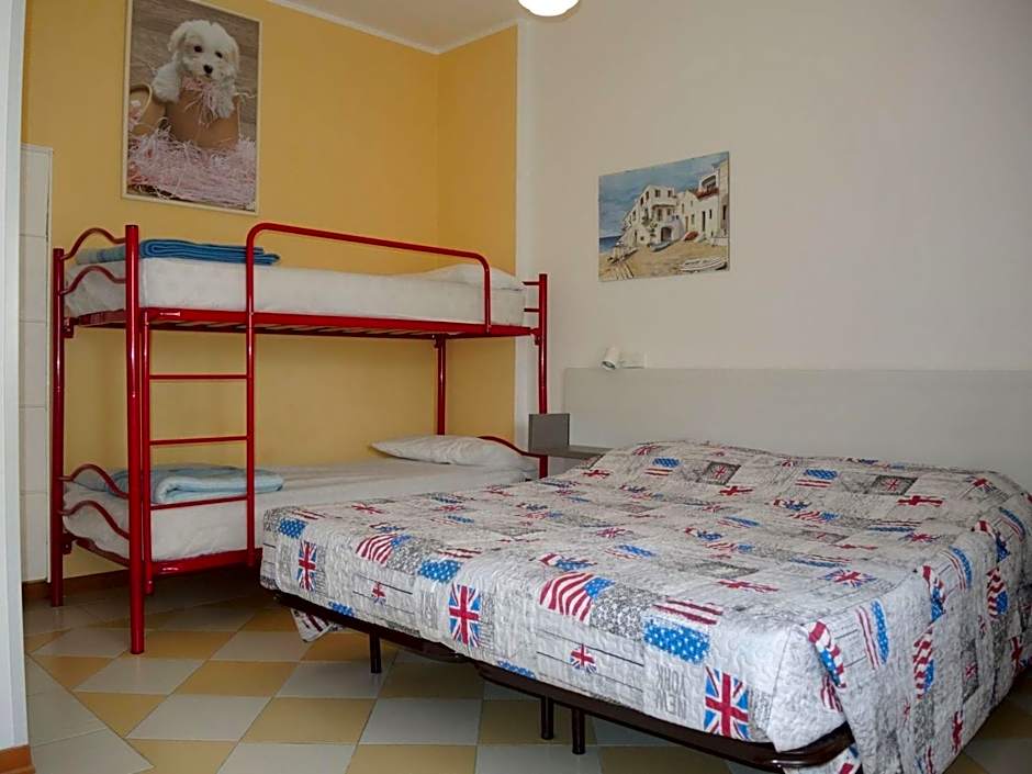 One-Bedroom Apartment with balcony and ac