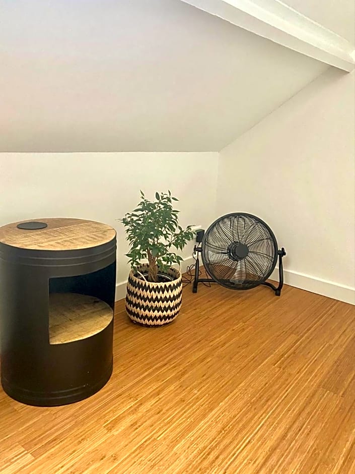 The Lighthouse Cabin