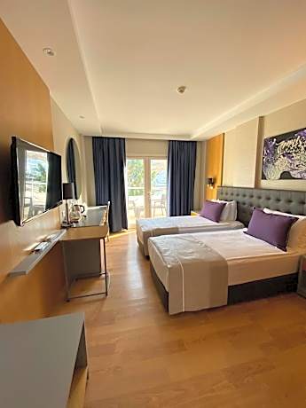 Superior Room with Sea View