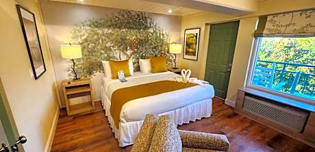 Arbors at Island Landing Hotel & Suites