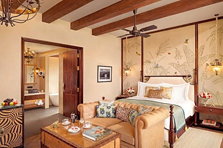 Grand Luxury Room with Balcony