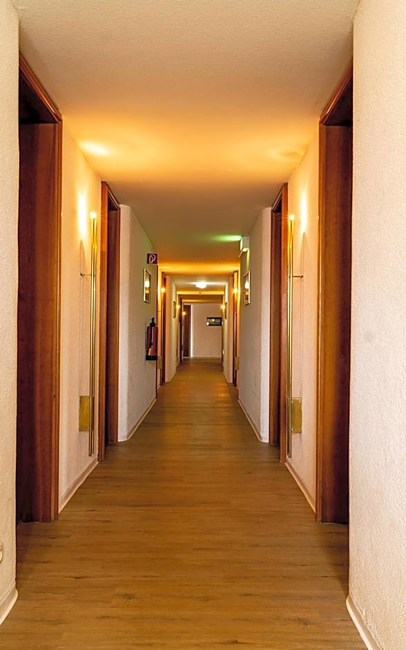 Tripinn Bristol Hotel Mainz