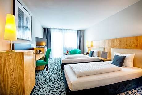 Standard Double Room with City View