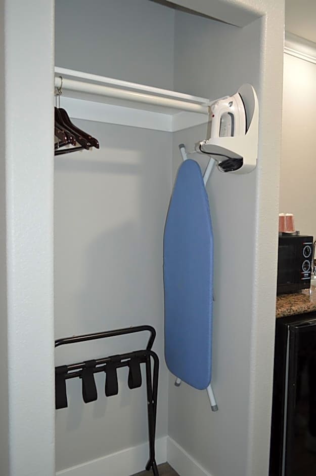 Fairview Inn & Suites