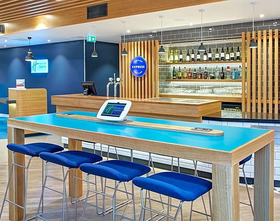 Holiday Inn Express London-Ealing By IHG