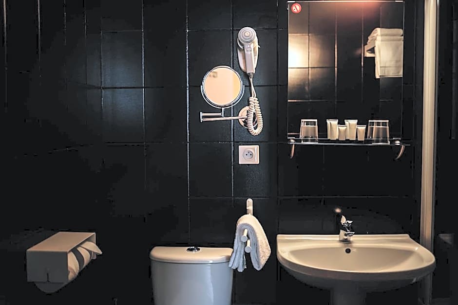 Hôtel Cecyl Reims Centre