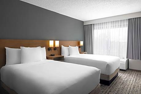 Two Double Beds High Floor (plus sofa-sleeper)