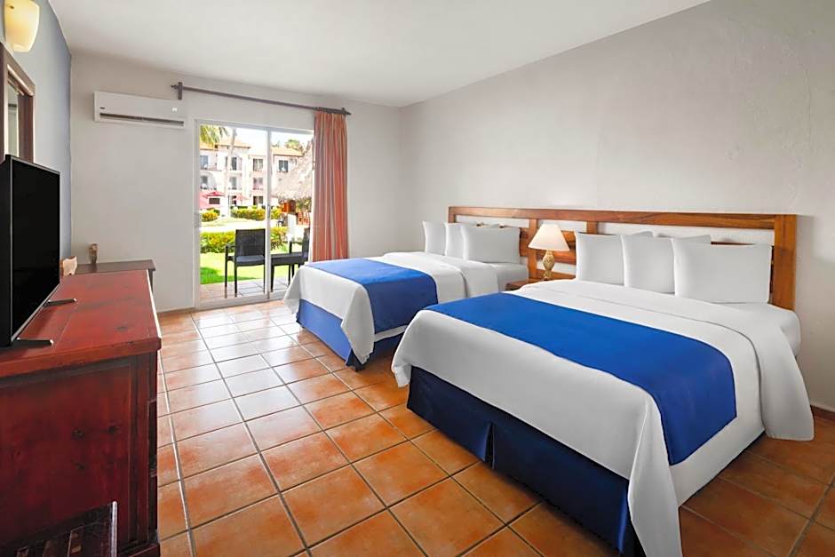Grand Decameron Complex Bucerias, A Trademark All-Inclusive Resort