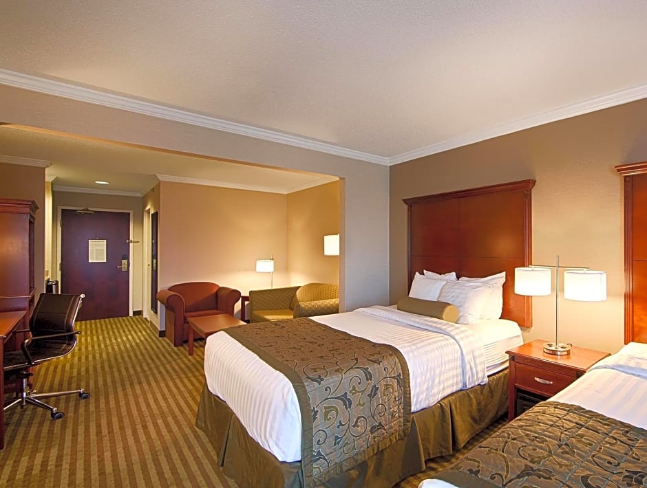 Best Western Plus Liverpool - Syracuse Inn & Suites