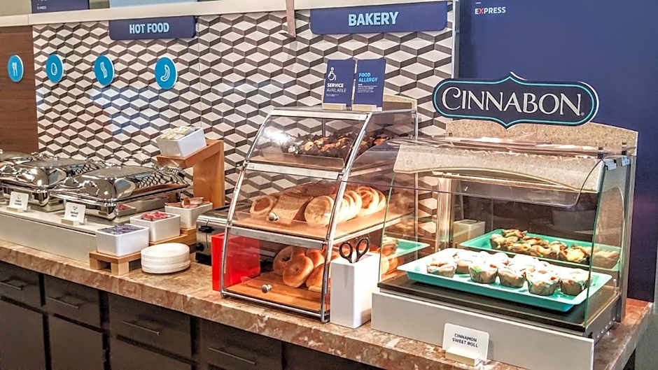 Holiday Inn Express Hotel & Suites Carlsbad Beach By IHG