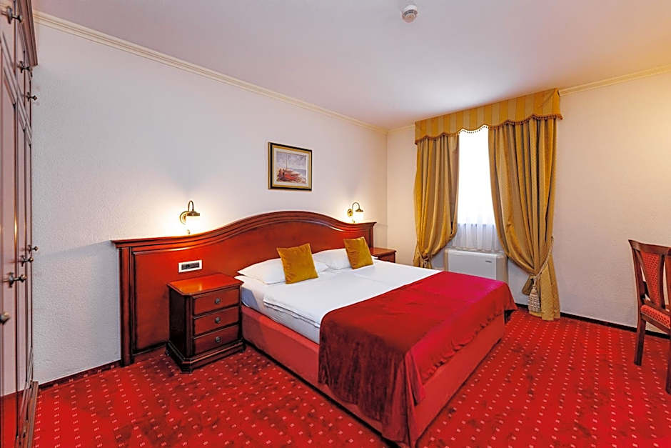 Hotel Savoy