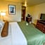 Cobblestone Inn & Suites-Winterset