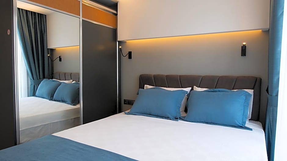 OPERA SUITES Apart Hotel