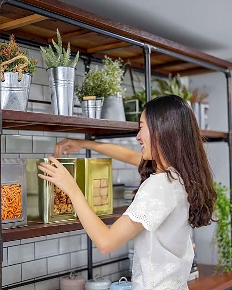 Baan Noppadol Hotel & Apartment Bangna