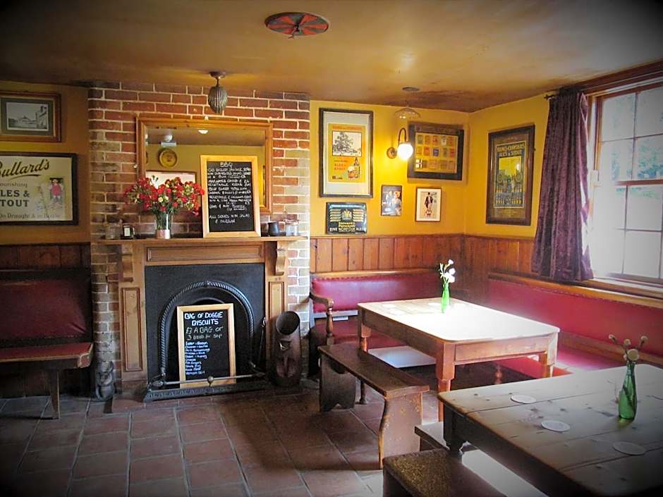 The Three Horseshoes