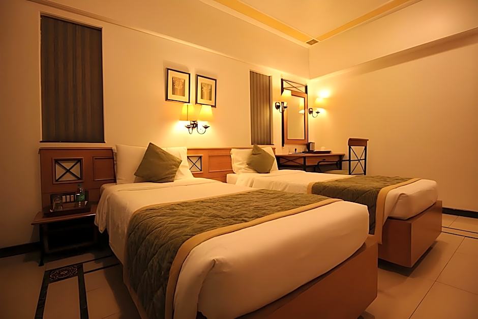 The International by Tunga