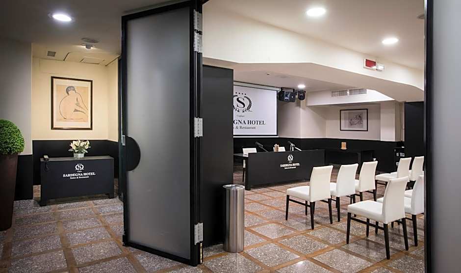 Sardegna Hotel - Suites & Restaurant