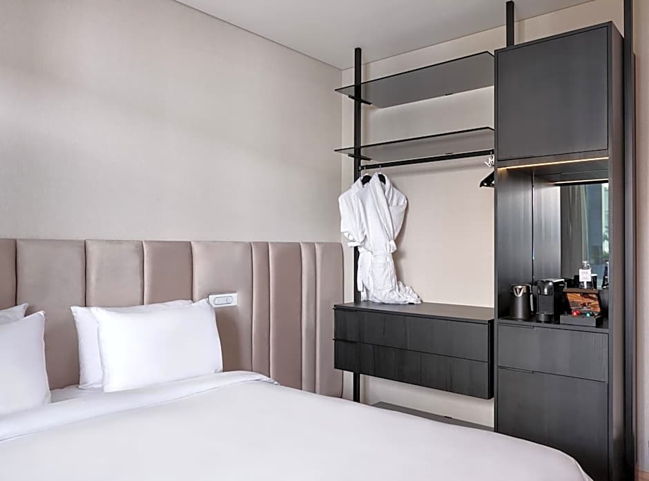 Nur Outline Aparthotel