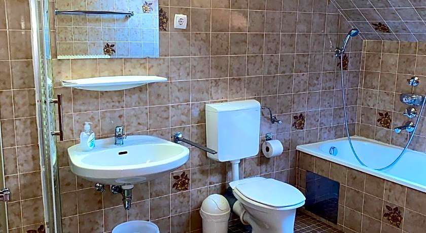 Pension zur Heiligen Krone