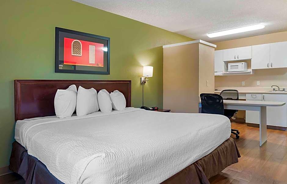 Extended Stay America Suites - Detroit - Novi - Haggerty Road