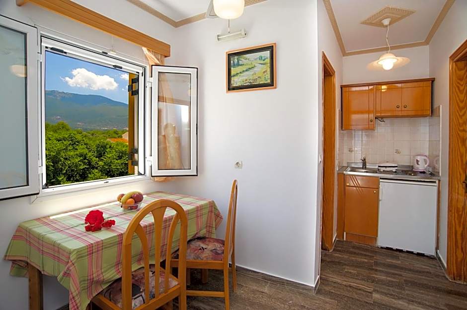 Nikos Studios and Apartments