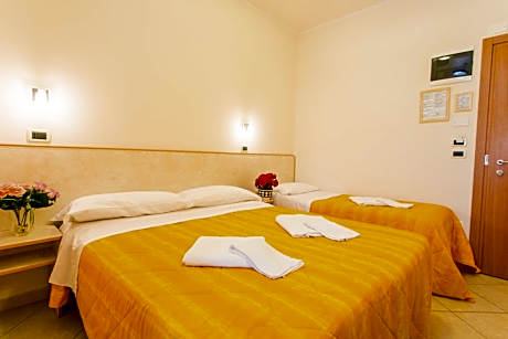 Classic Quadruple Room