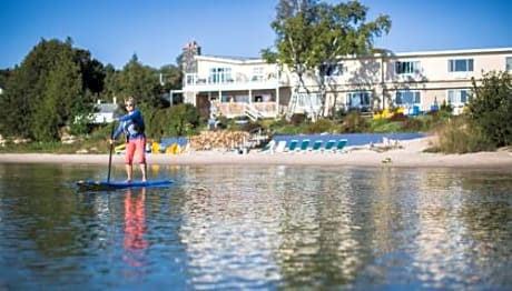 Beachfront Inn