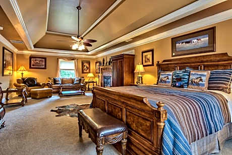Deluxe King Room