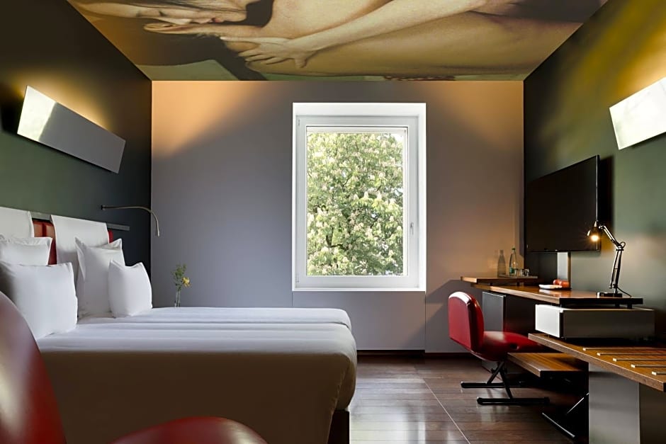 The Hotel Lucerne, Autograph Collection by Marriott