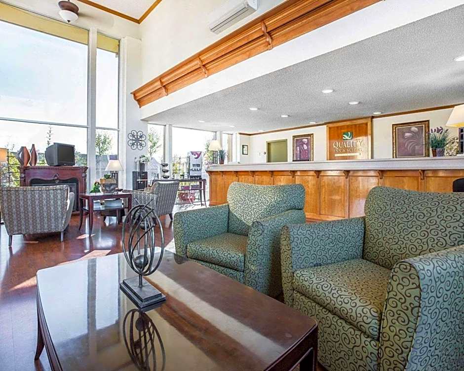 Quality Inn & Suites Cameron Park Shingle Springs