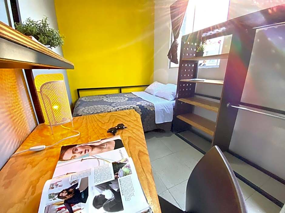 ROOMIES HOSTEL Parque México