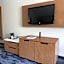 Fairfield Inn & Suites by Marriott Detroit Farmington Hills