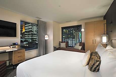 Penthouse Suite, 1 Bedroom Suite, 1 King, City View, Top Floor