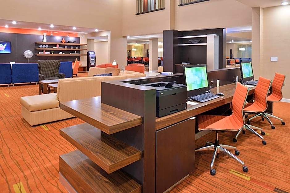 Courtyard by Marriott Decatur