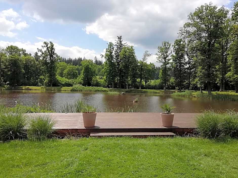 Zamek Karpniki Schloss Fischbach