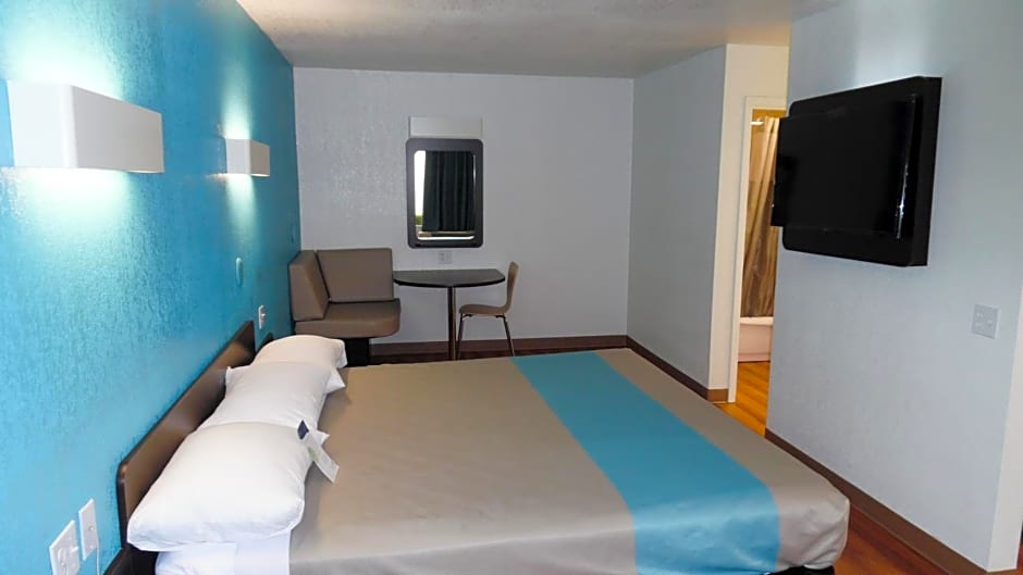 Motel 6-Irving, TX - Irving DFW Airport East